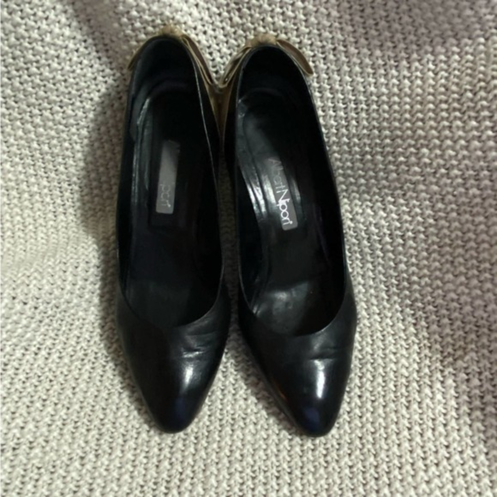 Albert Nipon Heels, Size 7.5